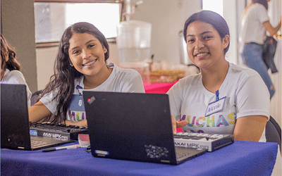 Primer campus Muchas Mas BEAT en Santa Ana: música, digitalización y derechos para 25 mujeres jóvenes del municipio